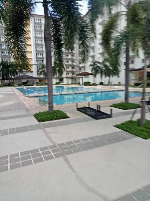 Field Residences Paranaque City ภายนอก รูปภาพ